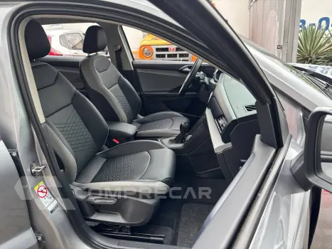 TAOS Comfortline 1.4 250 TSI Flex Aut.