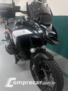 R1300 GS TRIPLE BLACK