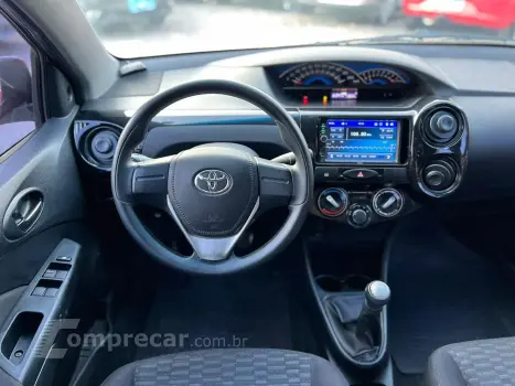 Etios 1.5 X Sedan 16V Flex 4P Manual