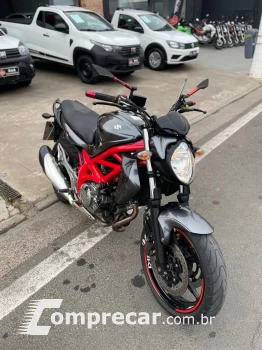 SUZUKI GLADIUS 650