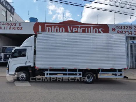 Volkswagen Delivery 11.180 Prime + Baú 2 portas