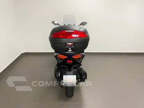 YAMAHA XMAX ABS