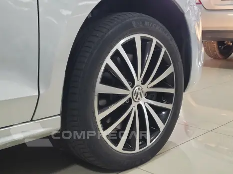 JETTA Highline 2.0 TSI 16V 4p Tiptronic