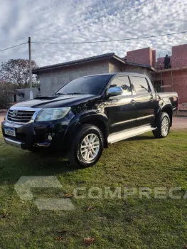 Toyota HILUX 3.0 SRV 4X4 CD 16V Turbo 4 portas