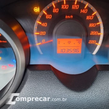 Fit 1.4 16V 4P LX FLEX