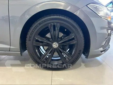 JETTA R-LINE 250 TSI 1.4 FLEX 16V AUT.