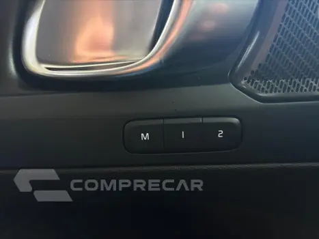 XC40 P8 RECHARGE TWIN ELECTRIC ULTIMATE AWD