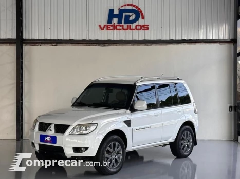 Mitsubishi PAJERO TR4 FL 2WD HP 4 portas