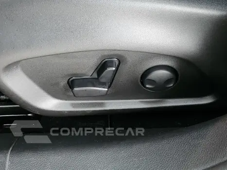 COMMANDER 1.3 T270 TURBO FLEX LONGITUDE AT6