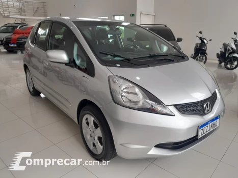 Fit 1.4 16V 4P LX FLEX