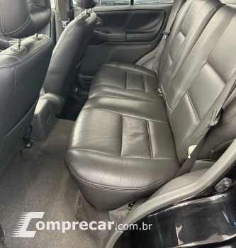 TRACKER 2.0 4X4 16V