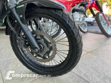 VERSYS-X 300