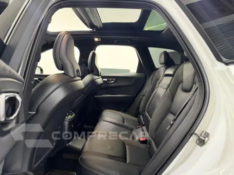 XC60 T8 R-DESIGN