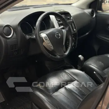 VERSA 1.6 16V Unique