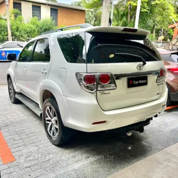 HILUX SW4 3.0 SRV 4X4 7 Lugares 16V Turbo Intercooler