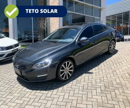 S60 T-4 MOMENTUM 2.0 190cv 4p