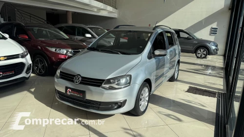 Volkswagen SPACEFOX 1.6 MI Sportline 8V 4 portas