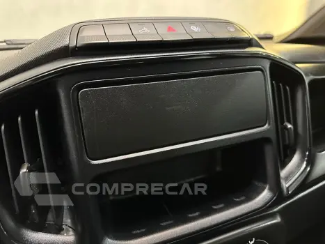Strada Freedom 1.3 Flex 8V CD