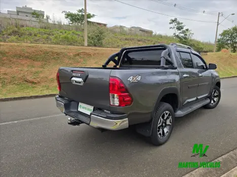 HILUX 2.8 SRX 4X4 CD 16V