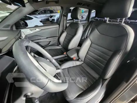 TAOS 1.4 250 TSI TOTAL FLEX HIGHLINE AUTOMÁTICO