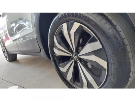 T-CROSS - 1.0 200 TSI TOTAL COMFORTLINE AUTOMÁTICO