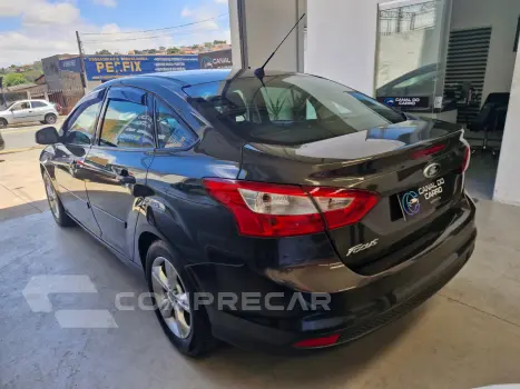 FOCUS 1.6 S Sedan 16V
