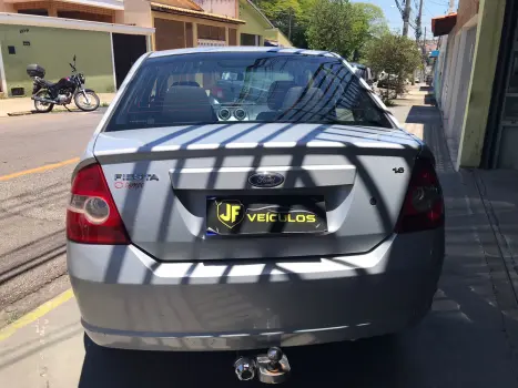 FIESTA 1.6 MPI Class Sedan 8V