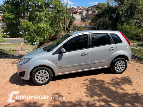 FIESTA 1.6 MPI Class Hatch 8V