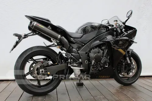 YAMAHA YZF R1