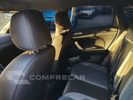 Nivus 1.0 4P FLEX 200 TSI HIGHLINE TURBO AUTOMÁTICO