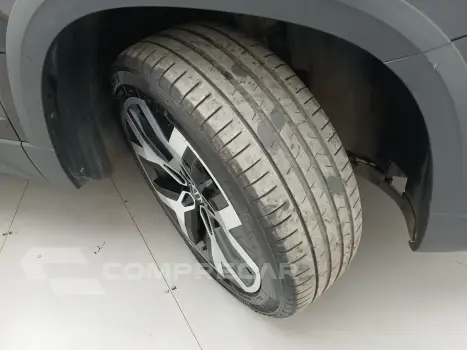 TAOS 1.4 250 TSI TOTAL FLEX HIGHLINE AUTOMÁTICO