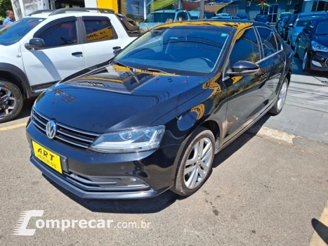 Volkswagen JETTA 2.0 TSI Highline 211cv 4 portas