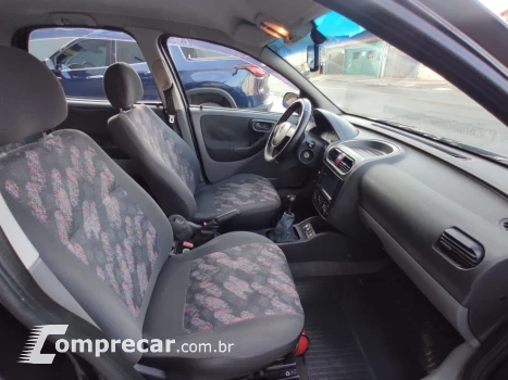 Corsa Sedan 1.0 MPFI 8V 71cv 4p