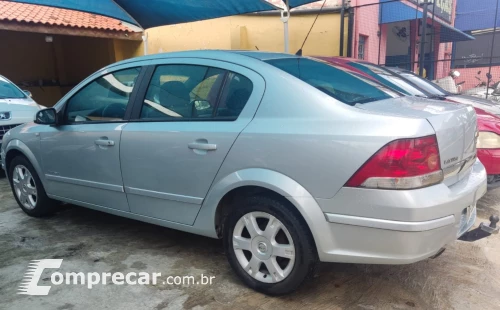 VECTRA 2.0 MPFI Elegance 8V
