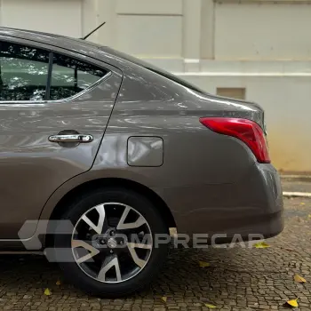 VERSA 1.6 16V Unique