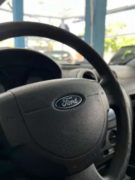 FIESTA 1.6 SE Sedan 16V