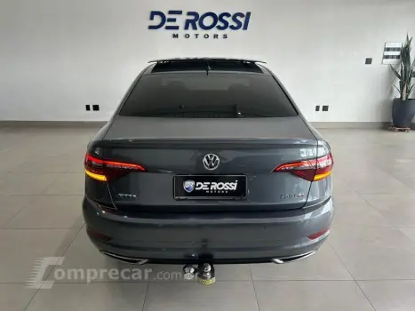 JETTA R-LINE 250 TSI 1.4 FLEX 16V AUT.