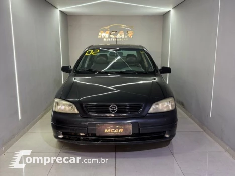 ASTRA SEDAN - 2.0 MPFI EXPRESSION SEDAN 8V 4P MANUAL