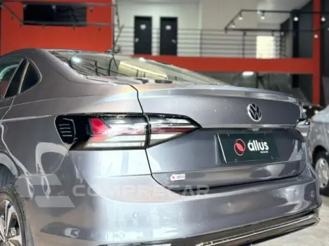 VIRTUS - 1.0 200 TSI COMFORTLINE AUTOMÁTICO