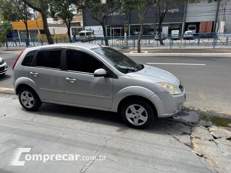 FIESTA 1.6 MPI Class Hatch 8V