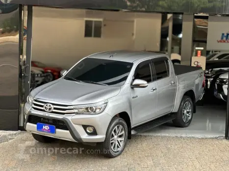 Toyota HILUX CDSRXA4FD 4 portas