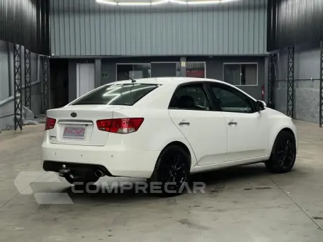 CERATO - 1.6 EX SEDAN 16V 4P AUTOMÁTICO