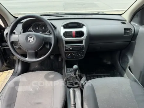 CORSA SEDAN - 1.4 MPFI PREMIUM SEDAN 8V 4P MANUAL
