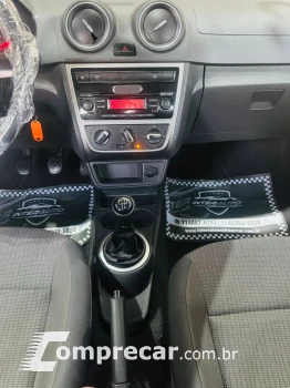 VOYAGE 1.0 12V MPI Totalflex