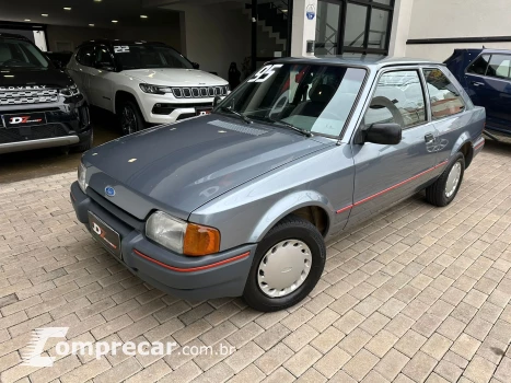 FORD ESCORT 1.0 Hobby 8V 2 portas
