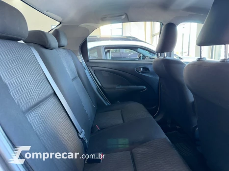 Étios Sedan XS 1.5