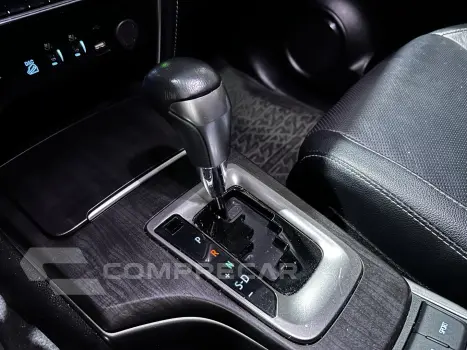 HILUX SW4 2.8 D-4D TURBO DIESEL SRX 7L 4X4 AUTOMÁTICO