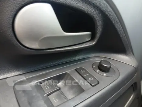 CROSS UP - 1.0 TSI 12V 4P MANUAL