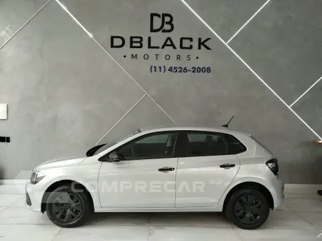 Volkswagen Polo Track 1.0 Flex 12V 5p 4 portas