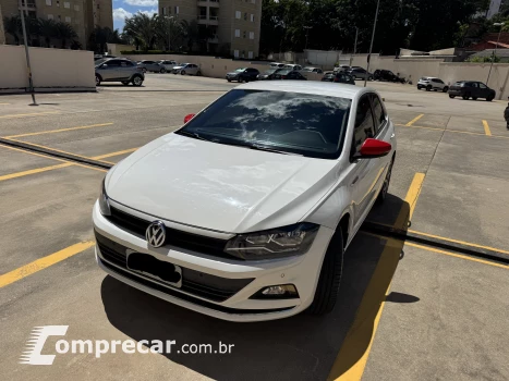 Volkswagen POLO 1.0 200 TSI Highline 4 portas